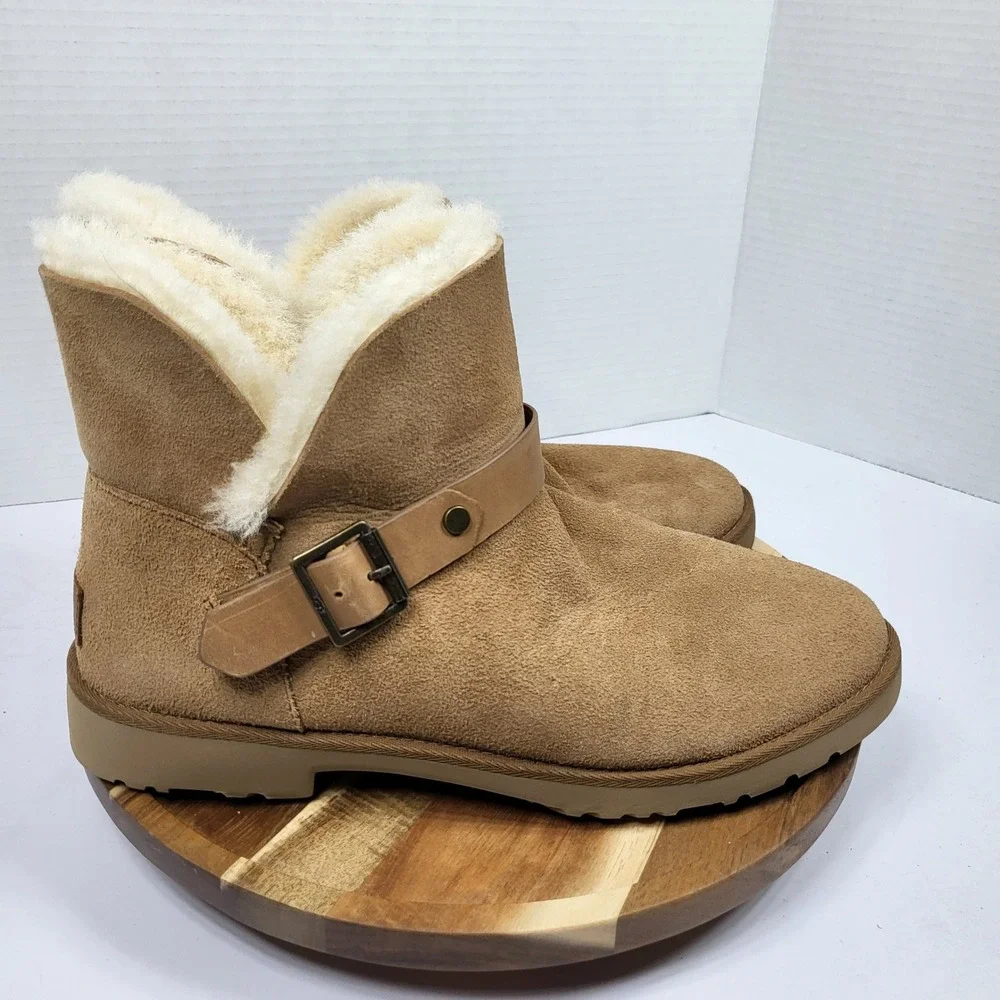 UGG Australia Women's Essential Suede Ankle Boots Buckle Strap Chestnut Size 8.5